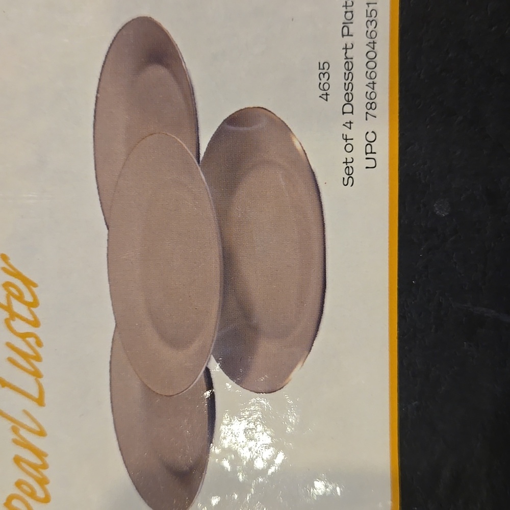 New I. Godinger & Co. Set of 4 Pearl Luster Beige Dessert Plates - Picture 6 of 7